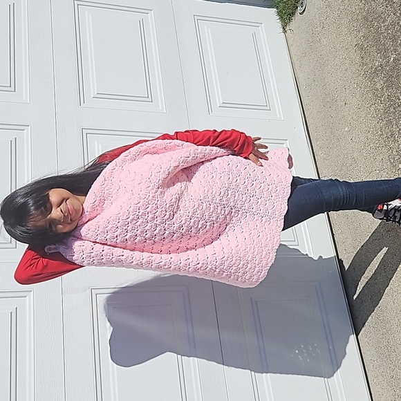 Hand Crafted handmade crochet shell stitch pink blanket gender reveal Vintage - Picture 6 of 17